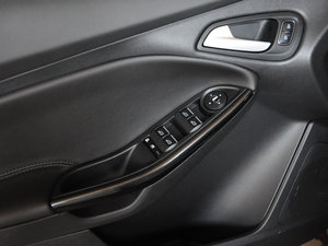 2017Ɏ EcoBoost 125 ԄӳLа {܇ƅ^	