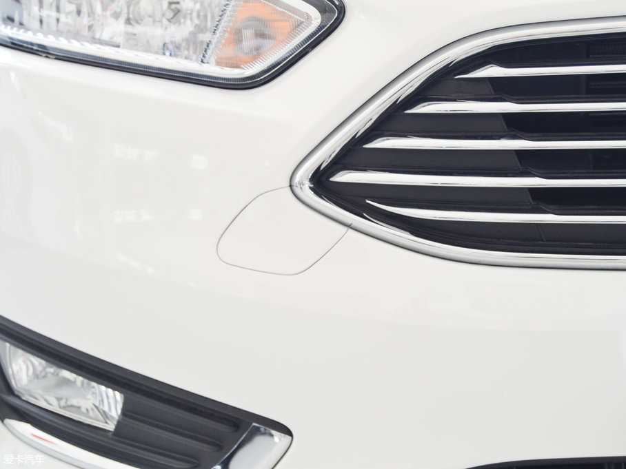 2017˹  EcoBoost 180 ԄӾӢ