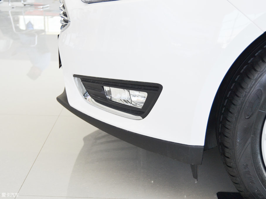 2017˹  EcoBoost 180 ԄӾӢ