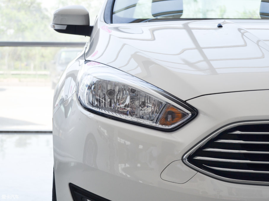 2017˹  EcoBoost 180 ԄӾӢ