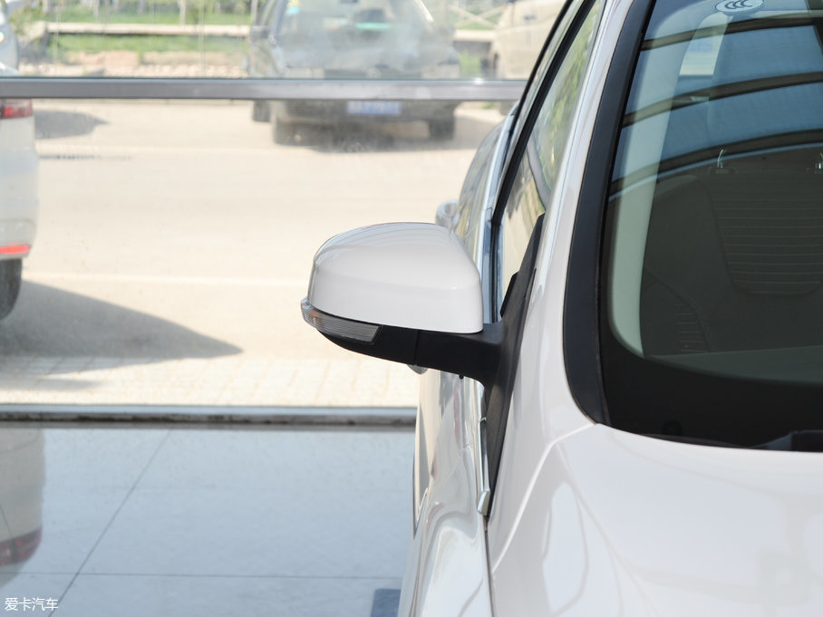 2017˹  EcoBoost 180 ԄӾӢ