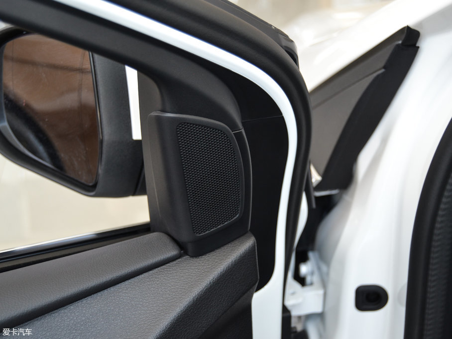 2017˹  EcoBoost 180 ԄӾӢ