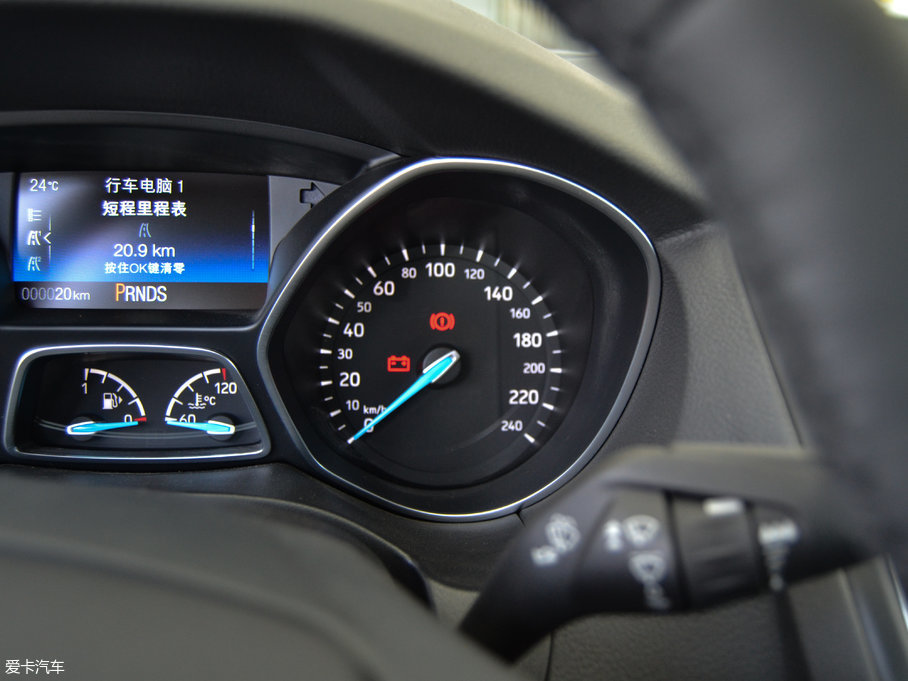 2017˹  EcoBoost 180 ԄӾӢ