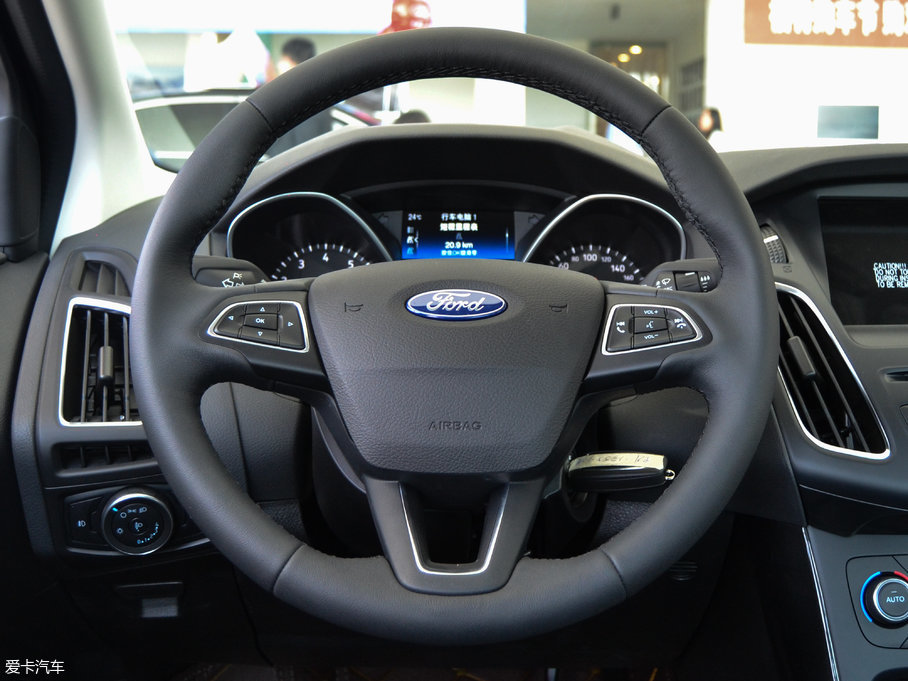 2017˹  EcoBoost 180 ԄӾӢ