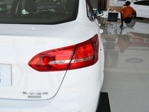 2017 EcoBoost 180 ԄӾӢ β