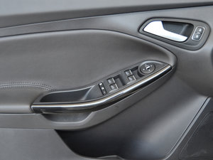 2017 EcoBoost 180 ԄӾӢ g