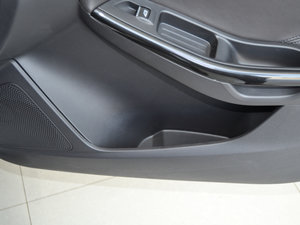 2017 EcoBoost 180 ԄӾӢ g