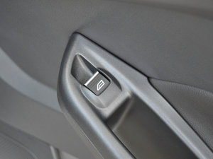 2017 EcoBoost 180 ԄӾӢ g