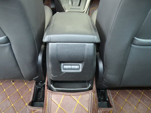 2017 EcoBoost 180 ԄӾӢ g