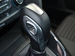 2017 EcoBoost 180 ԄӾӢ п؅^