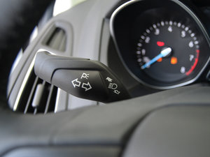 2017 EcoBoost 180 ԄӾӢ п؅^