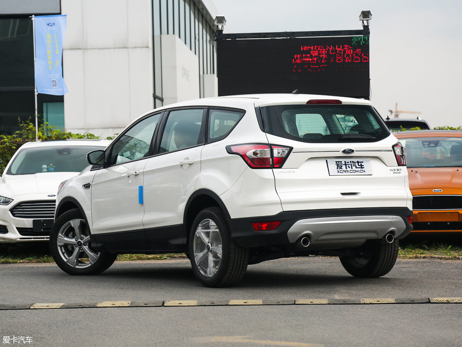 2017 EcoBoost 180 (q)