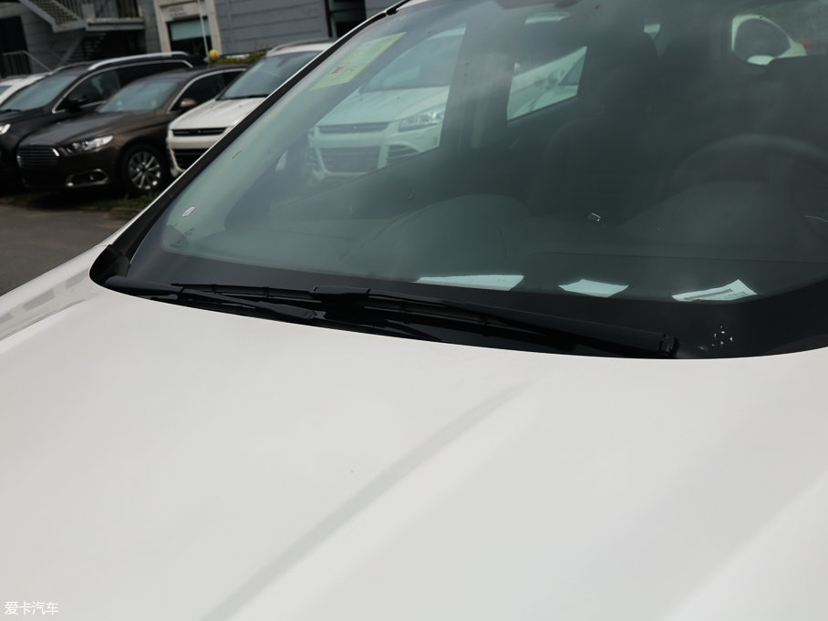 2017 EcoBoost 180 򌾫