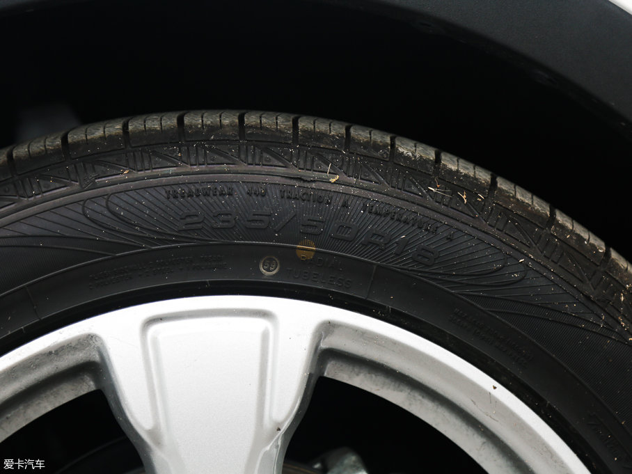 2017 EcoBoost 180 򌾫