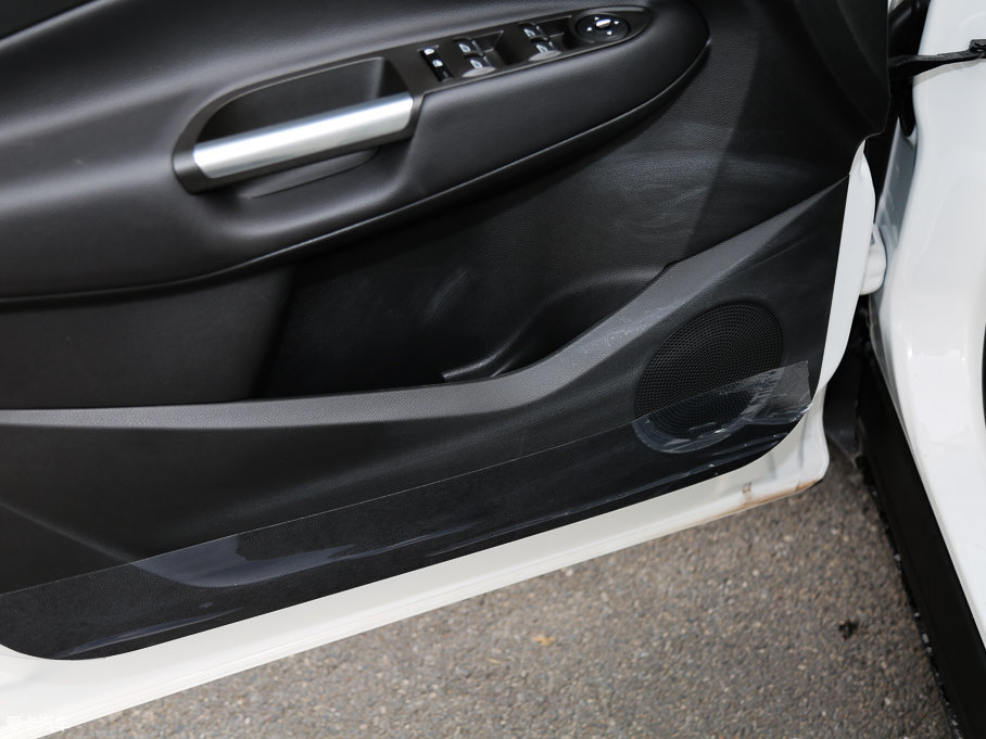 2017 EcoBoost 180 򌾫