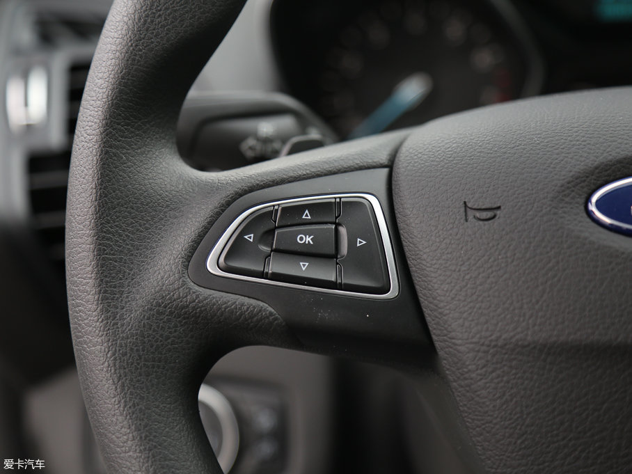 2017 EcoBoost 180 򌾫