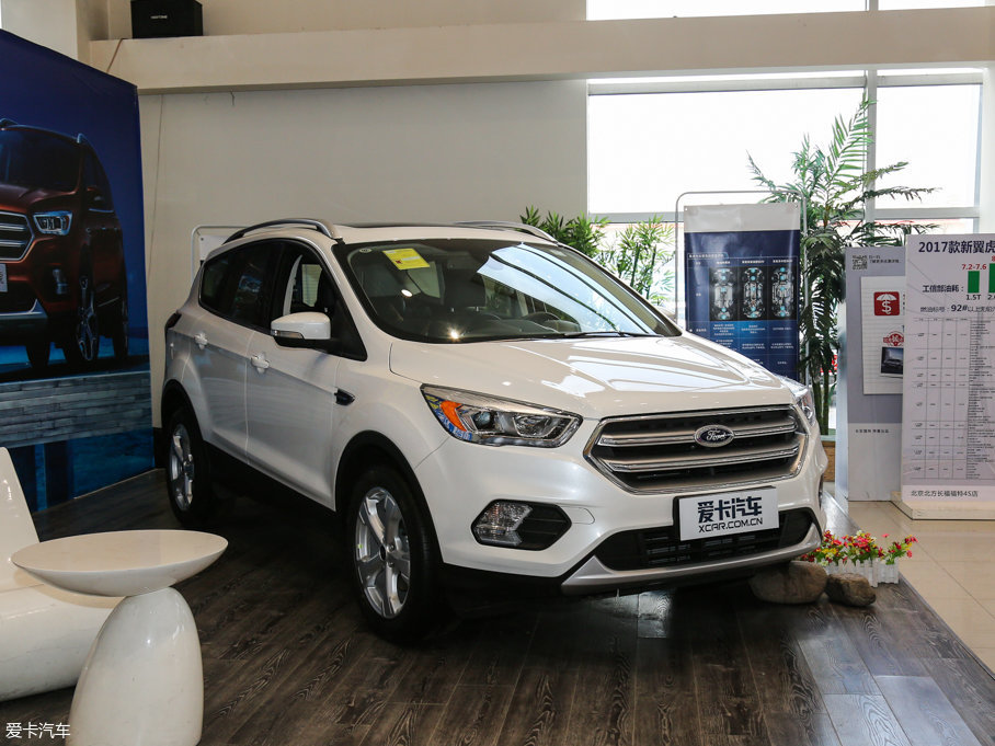 2017 EcoBoost 180 򌻢S