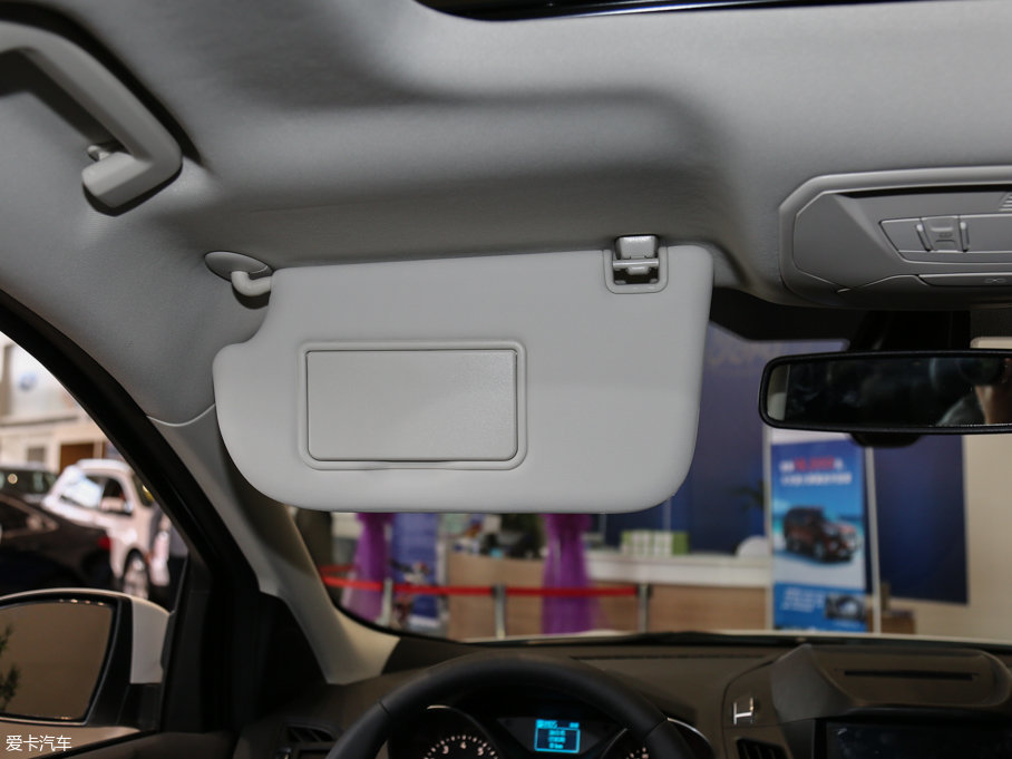 2017 EcoBoost 180 򌻢S