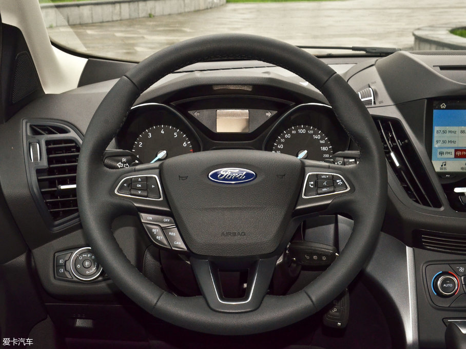 2017 EcoBoost 180 򌻢S