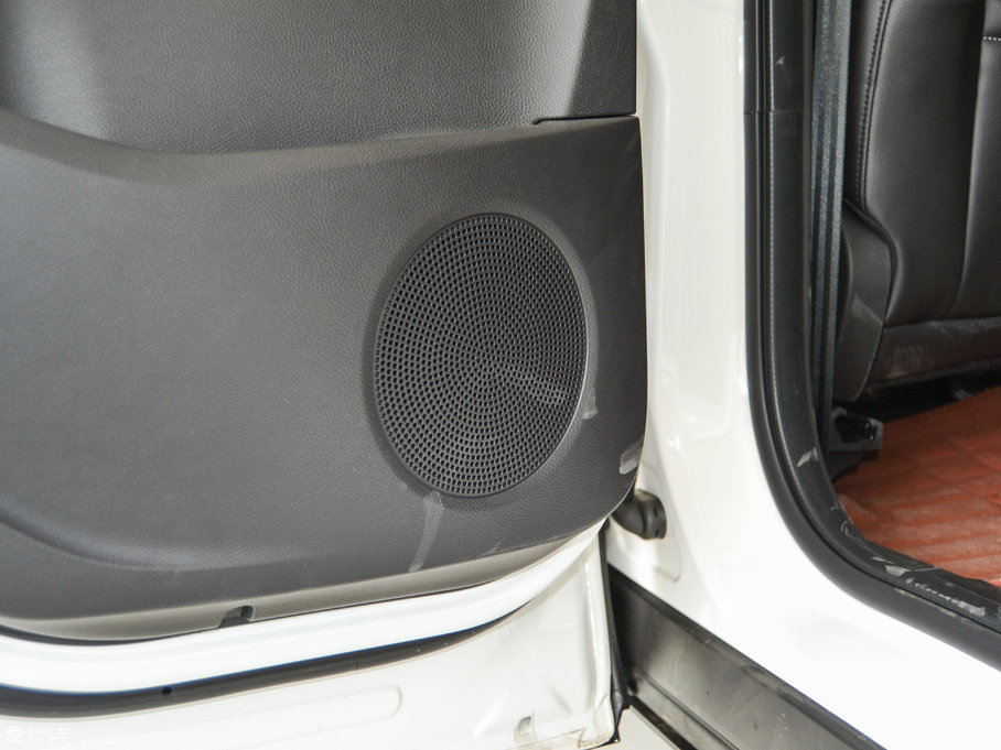 2017������ EcoBoost 245 ��������