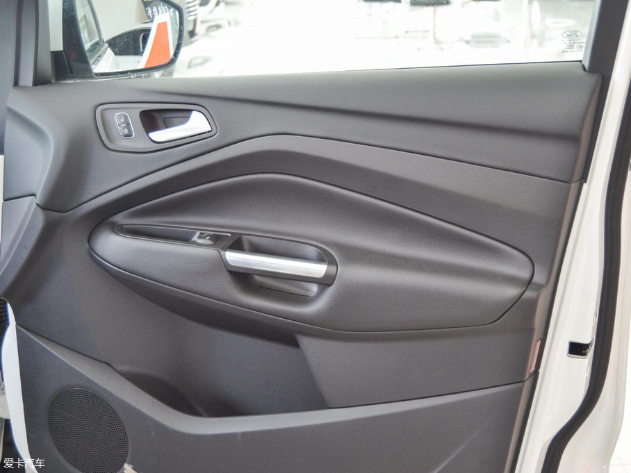 2017������ EcoBoost 245 ��������