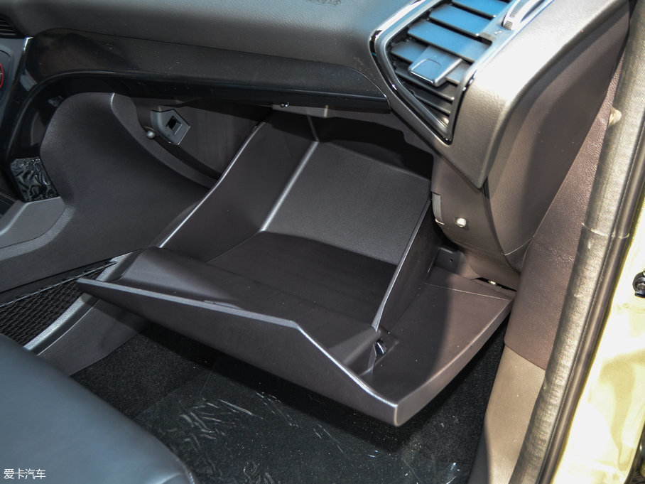 2017������ EcoBoost 180 ��������