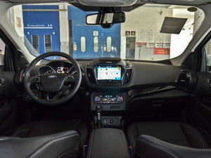 2017款EcoBoost 180 四驱豪翼型 内饰全景