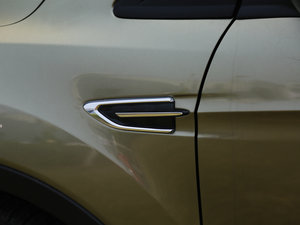 2017EcoBoost 180  (ji)^