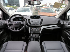 2017款EcoBoost 180 两驱精翼型 内饰全景