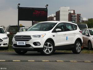 2017款EcoBoost 180 两驱精翼型 左前45度