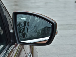 2017EcoBoost 180 (q)S (x)(ji)^