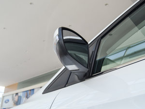 2017EcoBoost 245 (q) (ji)^