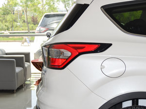 2017EcoBoost 245 (q) (ji)^