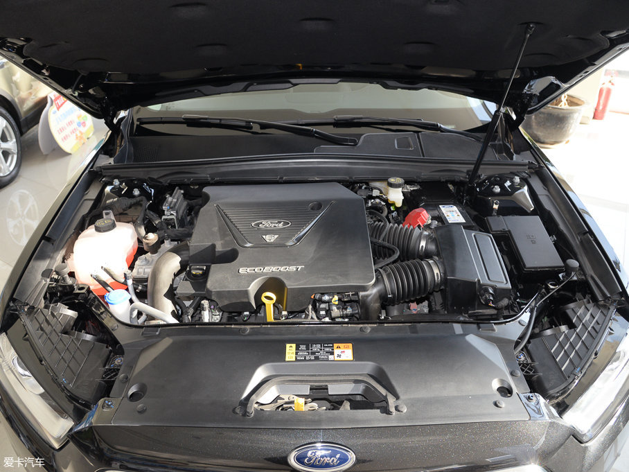 2017ţ EcoBoost 325 V6Ş