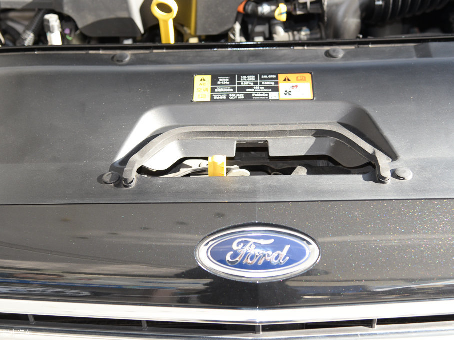 2017ţ EcoBoost 325 V6Ş