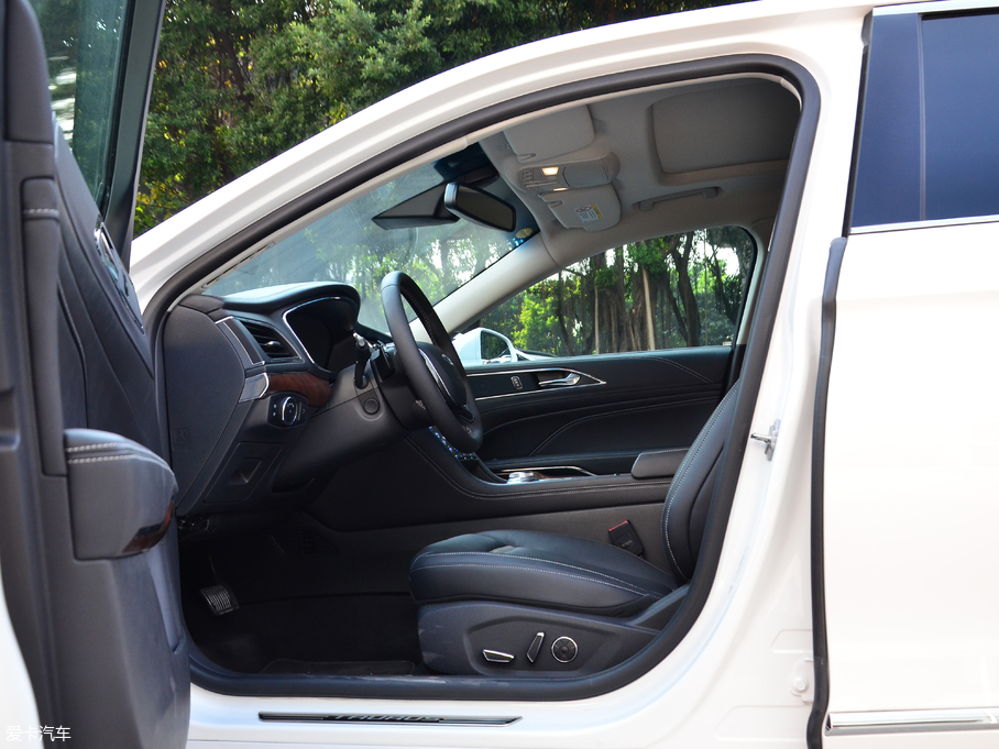 2017ţ Ŀ EcoBoost 325 V6Ş