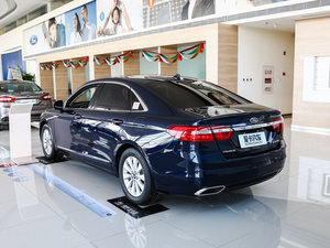 2017款EcoBoost 180豪华型 左后45度