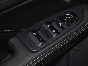 2017款EcoBoost 180豪华型 主驾车窗控制区	