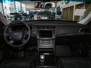2017款EcoBoost 180豪华型 内饰全景