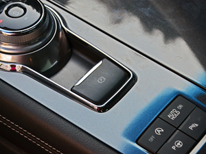 2017Ŀ EcoBoost 325 V6Ş v܇Ƅ(dng)