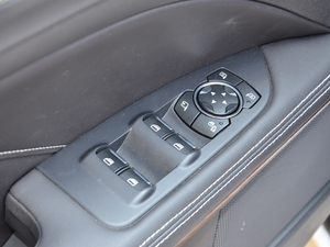 2017Ŀ EcoBoost 325 V6Ş п؅^(q)