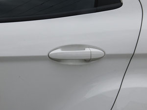 2017EcoBoost125 քF ^