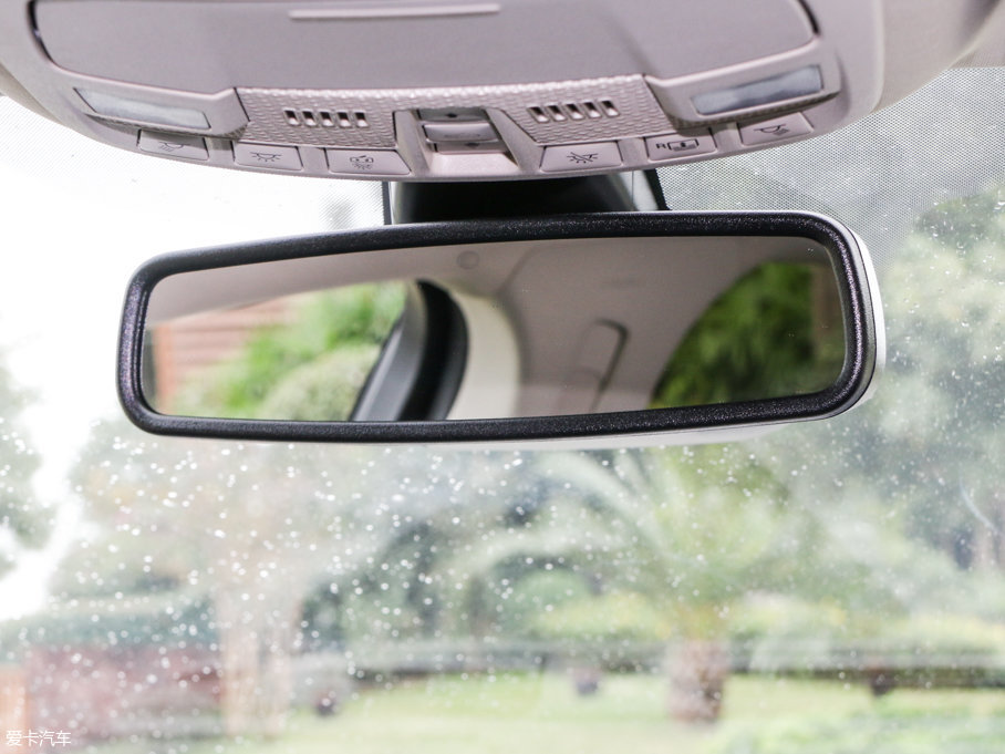 2017ɵϚW EcoBoost 245Ş