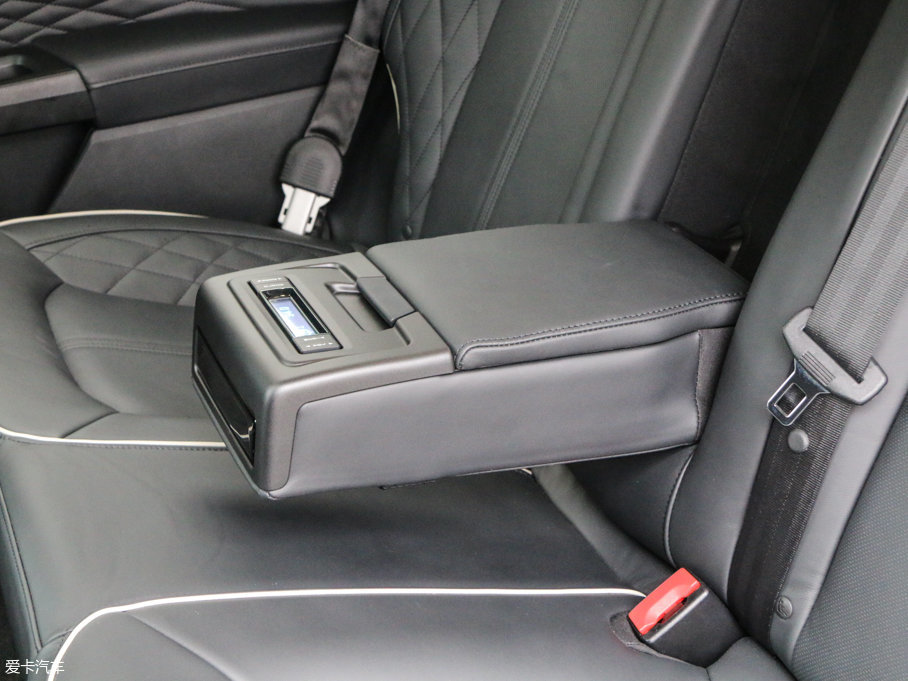 2017ɵϚW EcoBoost 245Ş