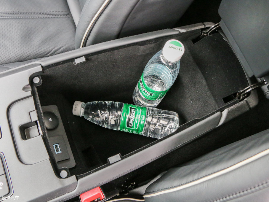 2017ɵϚW EcoBoost 245Ş