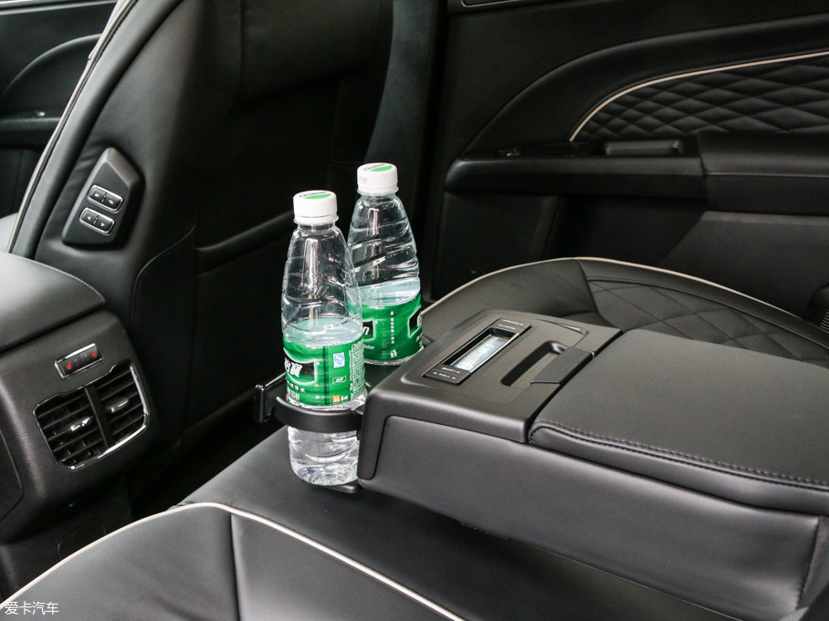 2017ɵϚW EcoBoost 245Ş