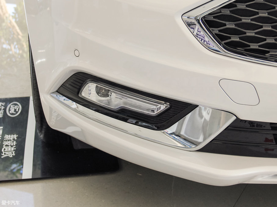 2017ɵϚW EcoBoost 245Ş