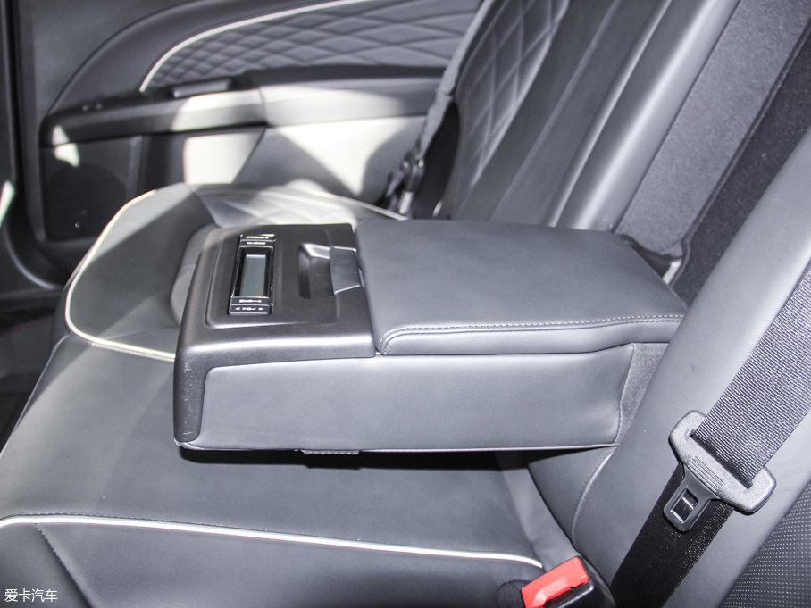 2017ɵϚW EcoBoost 245Ş