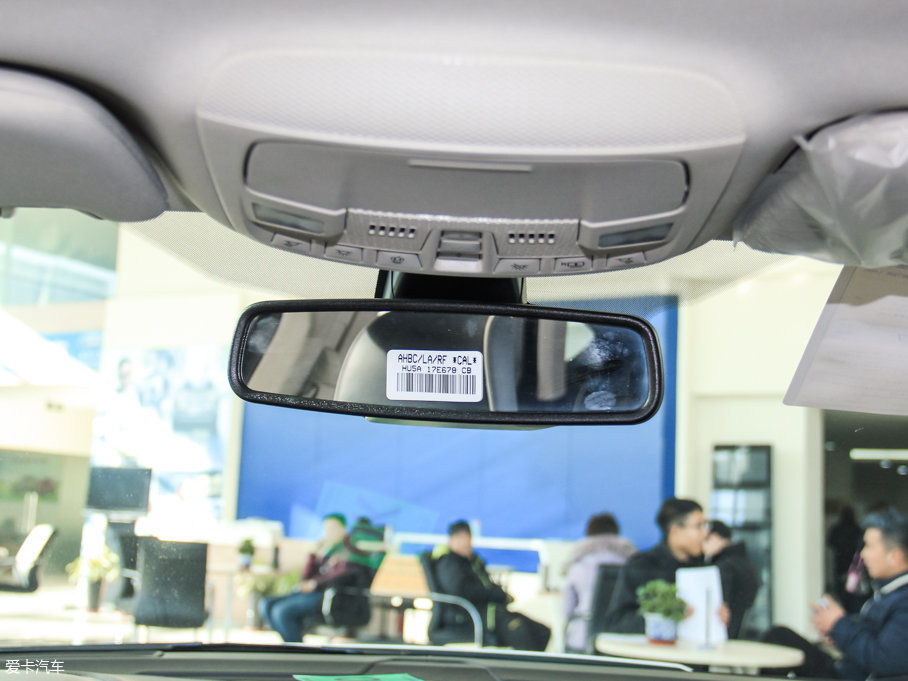 2017ɵϚW EcoBoost 245Ş