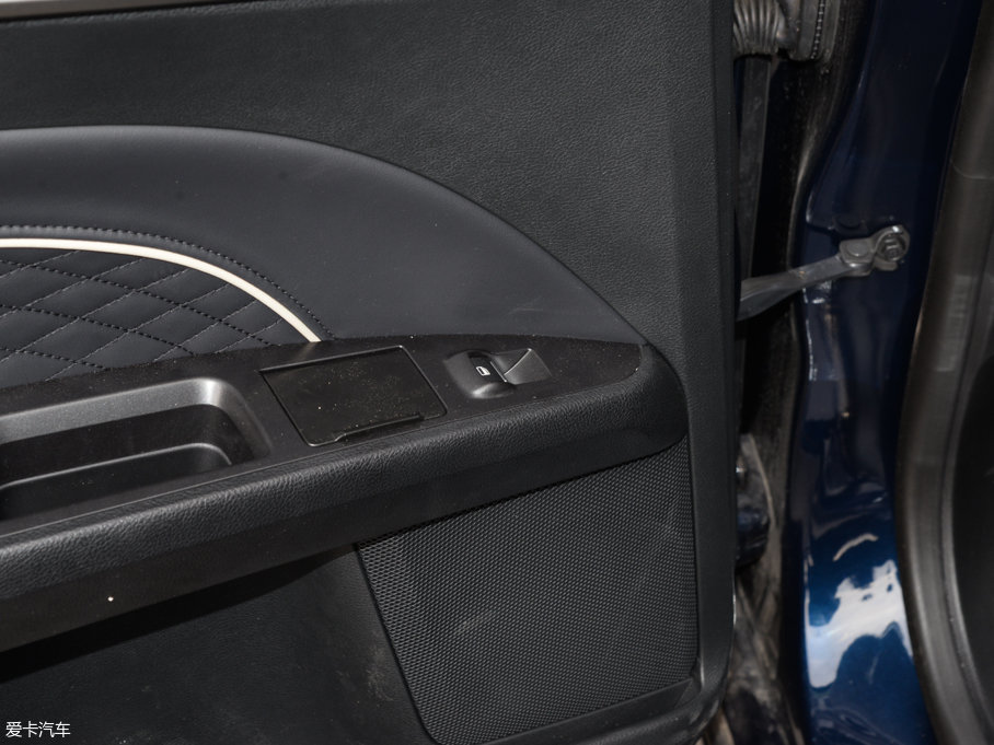 2017ɵϚW EcoBoost 245Ş